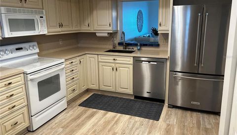 1465 GULF OF MEXICO DRIVE