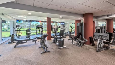 4041 Gulf Shore Blvd N