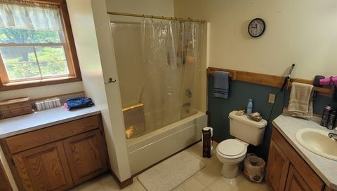 15772 East 1000th Avenue