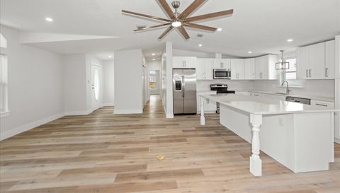 1119 Periwinkle Way Unit 355