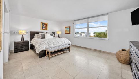 607 Ocean Dr