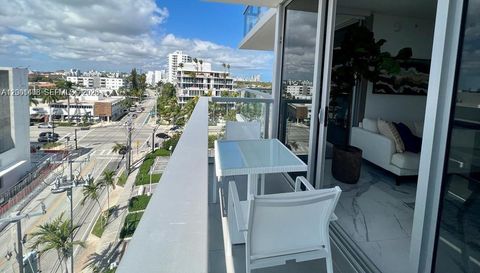 9521 E Bay Harbor Dr