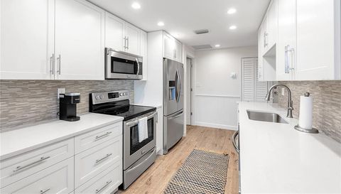 1000 Longboat Club Road