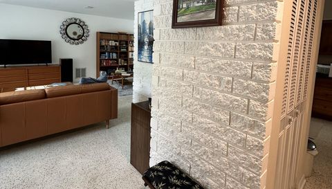 1000 NW 39th Dr