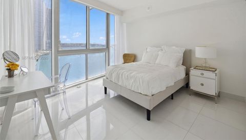 465 Brickell Ave