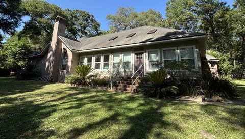 3641 Lone Wolf Trail