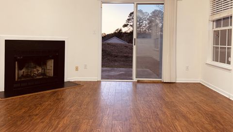 943 Homestead Park Dr