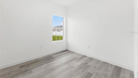 833 E COLVILLE DR