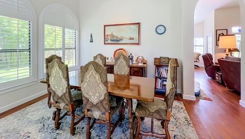 1205 War Eagle Blvd