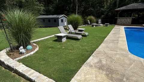 215 Iron Hill Rd