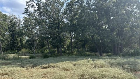 240 Private Rd 4601