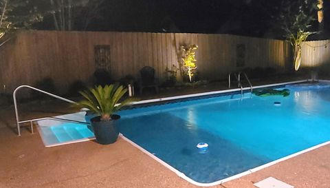 7237 Creathwood Cove