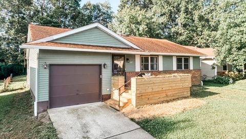 247 Lonepine Rd