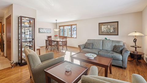 5833 Creek Valley Rd