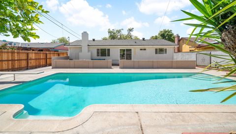 6741 Steiner Dr