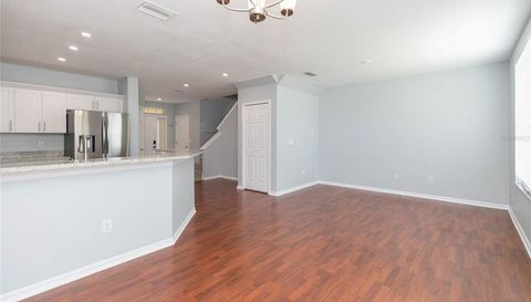 6407 BARKSDALE WAY