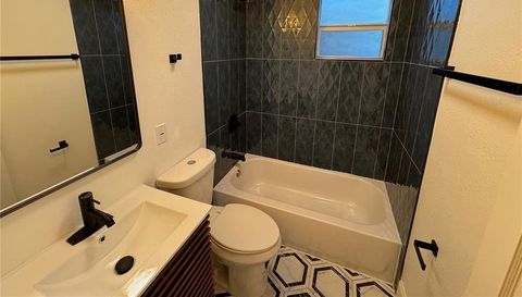 1119 NEWTON AVENUE S