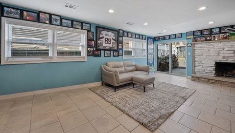 8426 W Betty Terrace