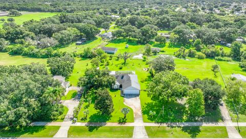 1205 War Eagle Blvd