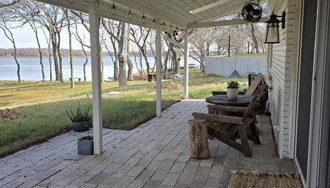 10631 Rolling Hills Dr