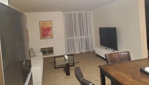 3050 Rue Dorleans 370