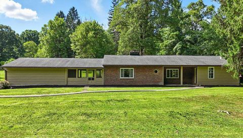 2200 Yellow Creek Rd