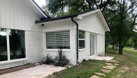 10631 Rolling Hills Dr