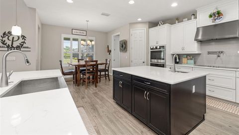 1113 FIELDSTONE CIRCLE