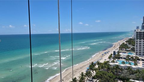 2751 N Ocean Dr