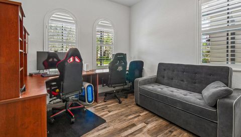 1053 SW 113th Way