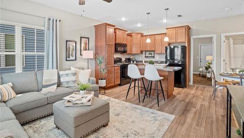 2219 Cedarbrook