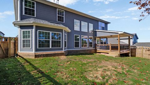 2044 Wooded Mountain Ln