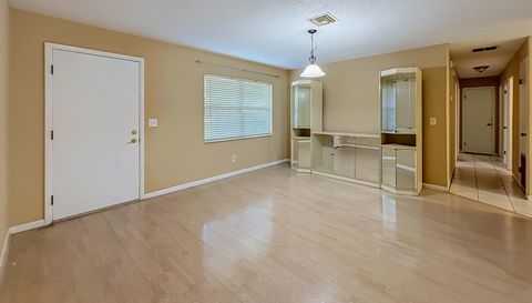 2301 NE 32nd Pl