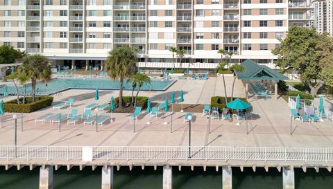 300 Bayview Dr