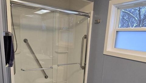 5635 N Seagull Dr NE