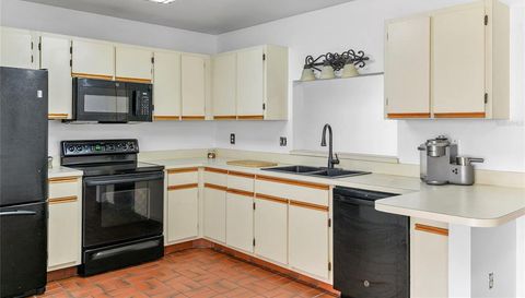 6020 SCOTCHWOOD GLEN