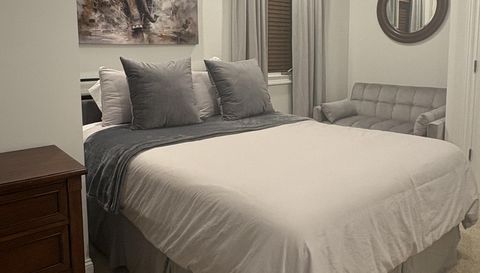 801 Red Drew Ave APT 4