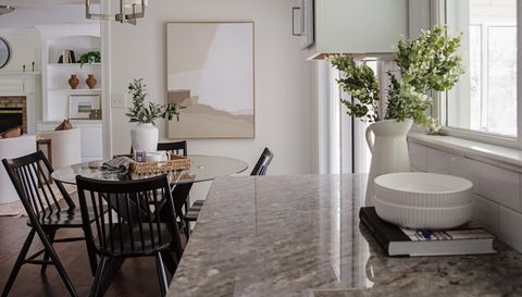 314 Lamplighter Ln SE