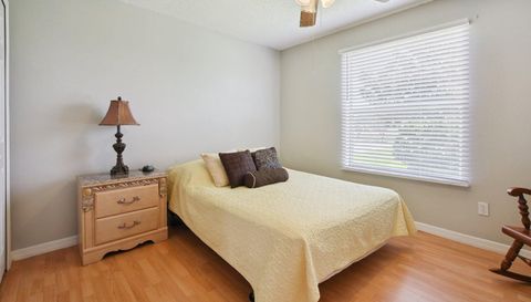106 Woodbury Pines Cir