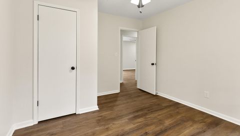 1148 Independence Dr