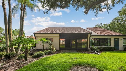 107 Seville Ct N