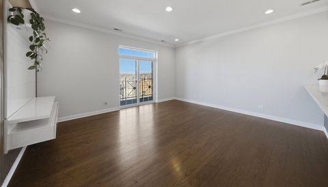 3234 N CENTRAL Avenue