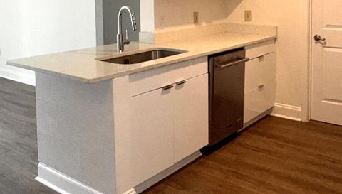 1075 Peachtree Walk NE