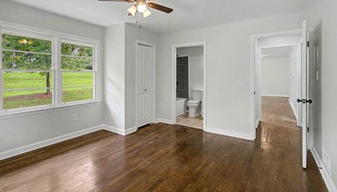 21 Nebo Dr