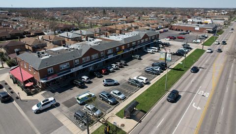 7701-7757 W Lawrence Avenue