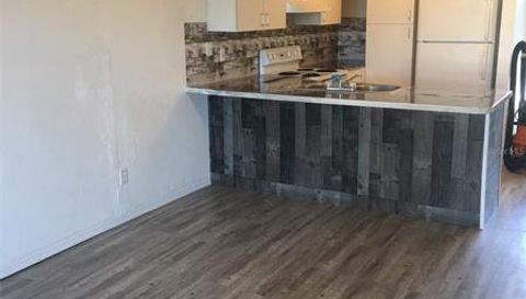 824 Alderman