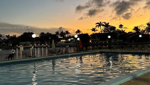 701 Three Islands Blvd