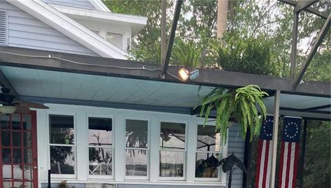 243 S CENTRAL AVENUE