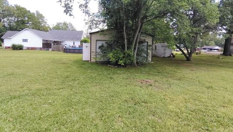 120 Barker Dr