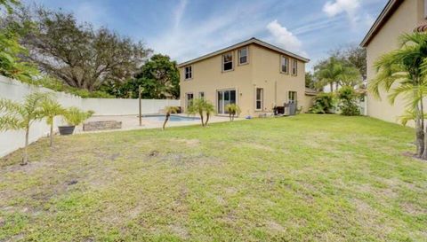 5012 Victoria Cir